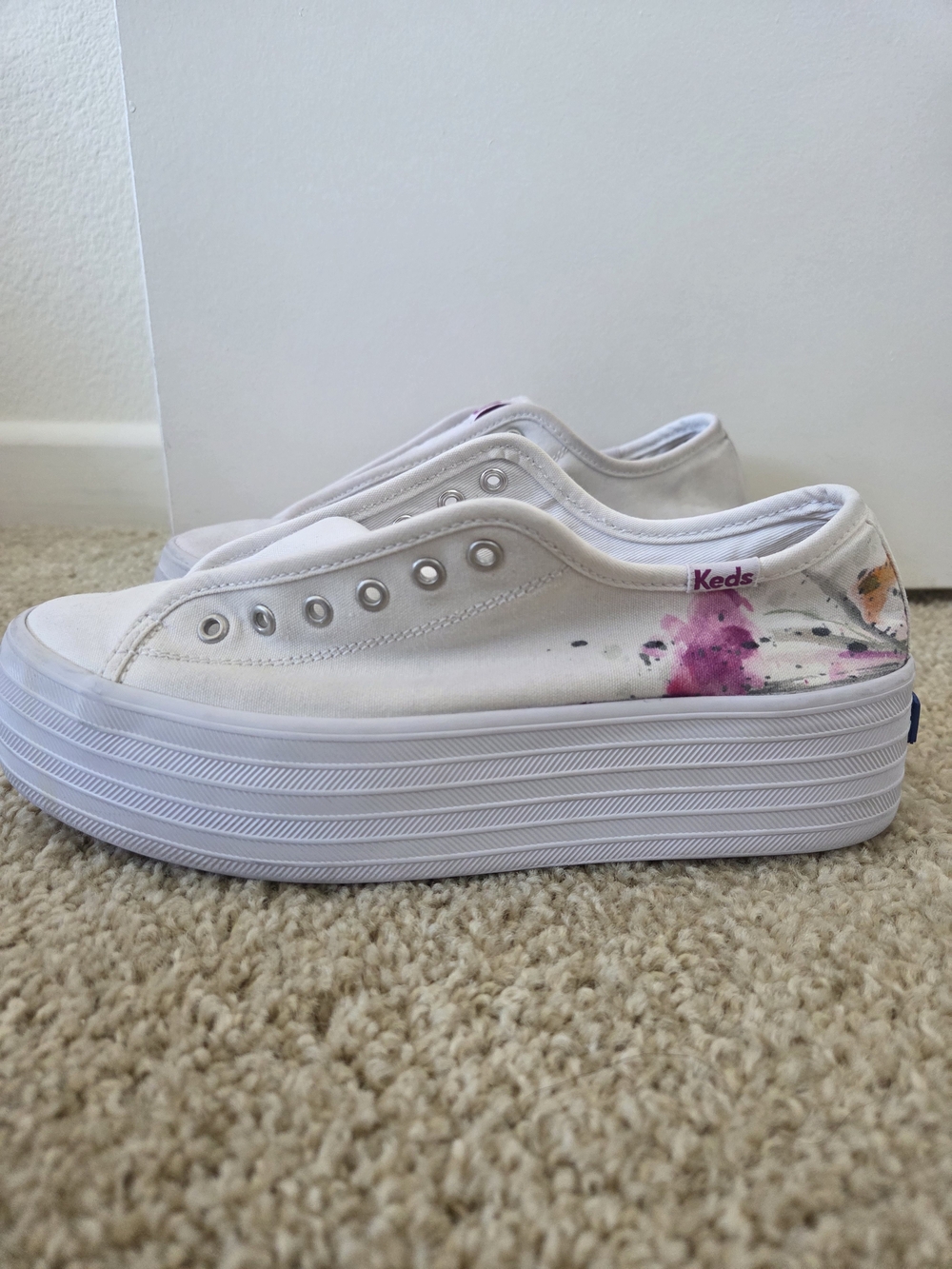 Keds Women's White Platform Sneakers with Pink Paint Detail - Size 6